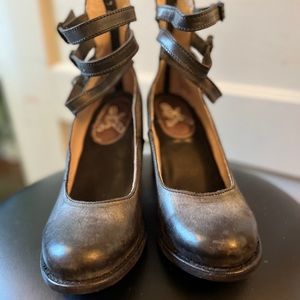 Randi Black Leather freebird shoe